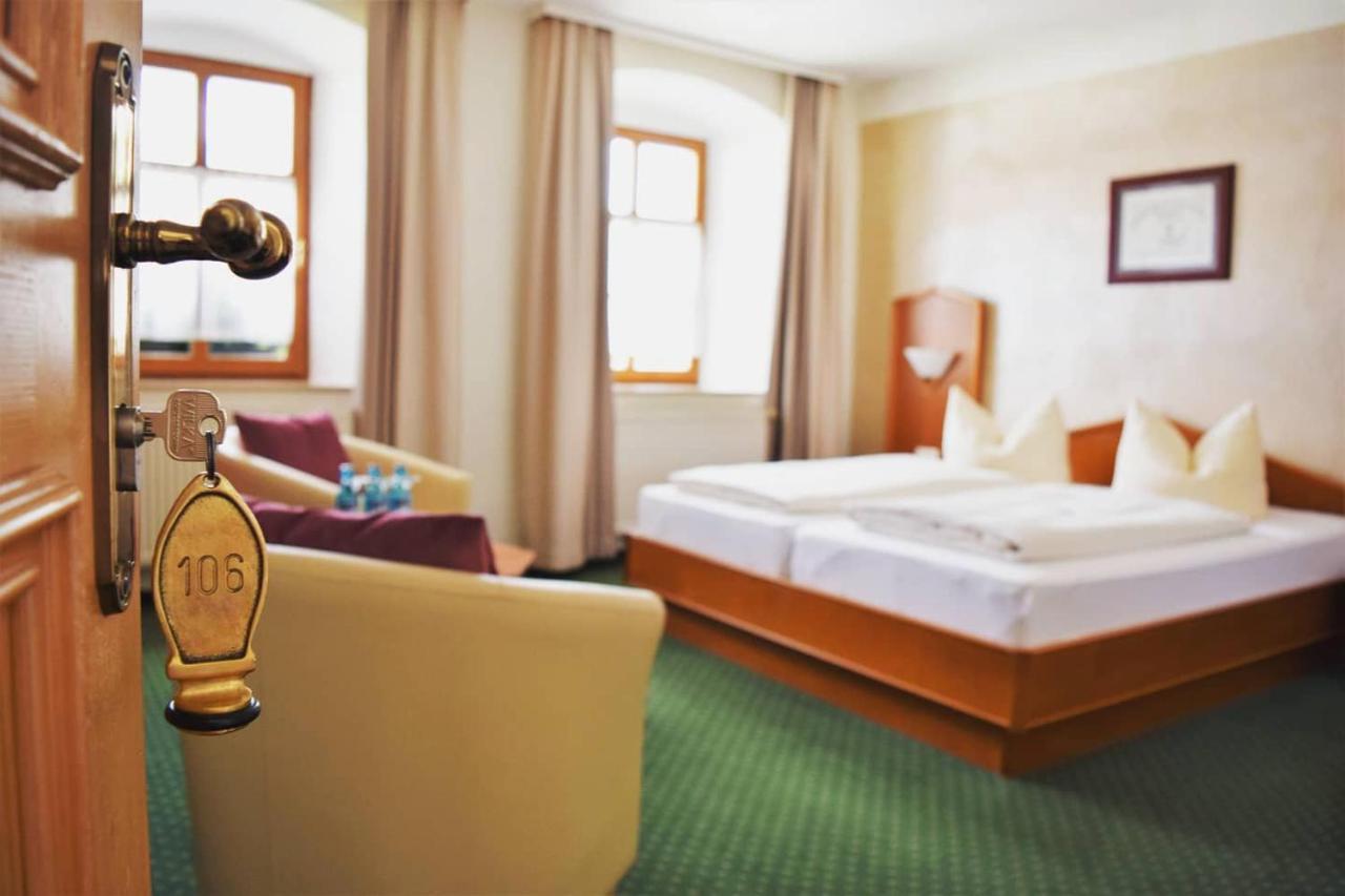 Hotel Zum Braeu 킨딩 외부 사진