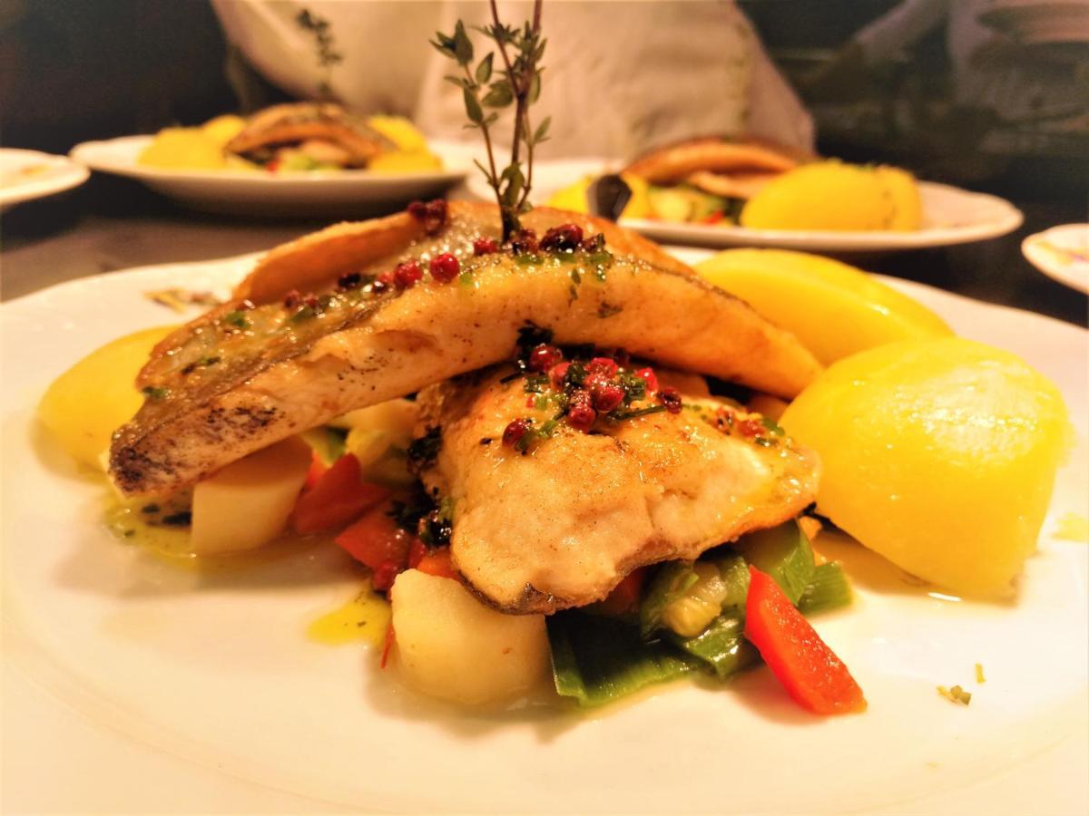 Hotel Zum Braeu 킨딩 외부 사진