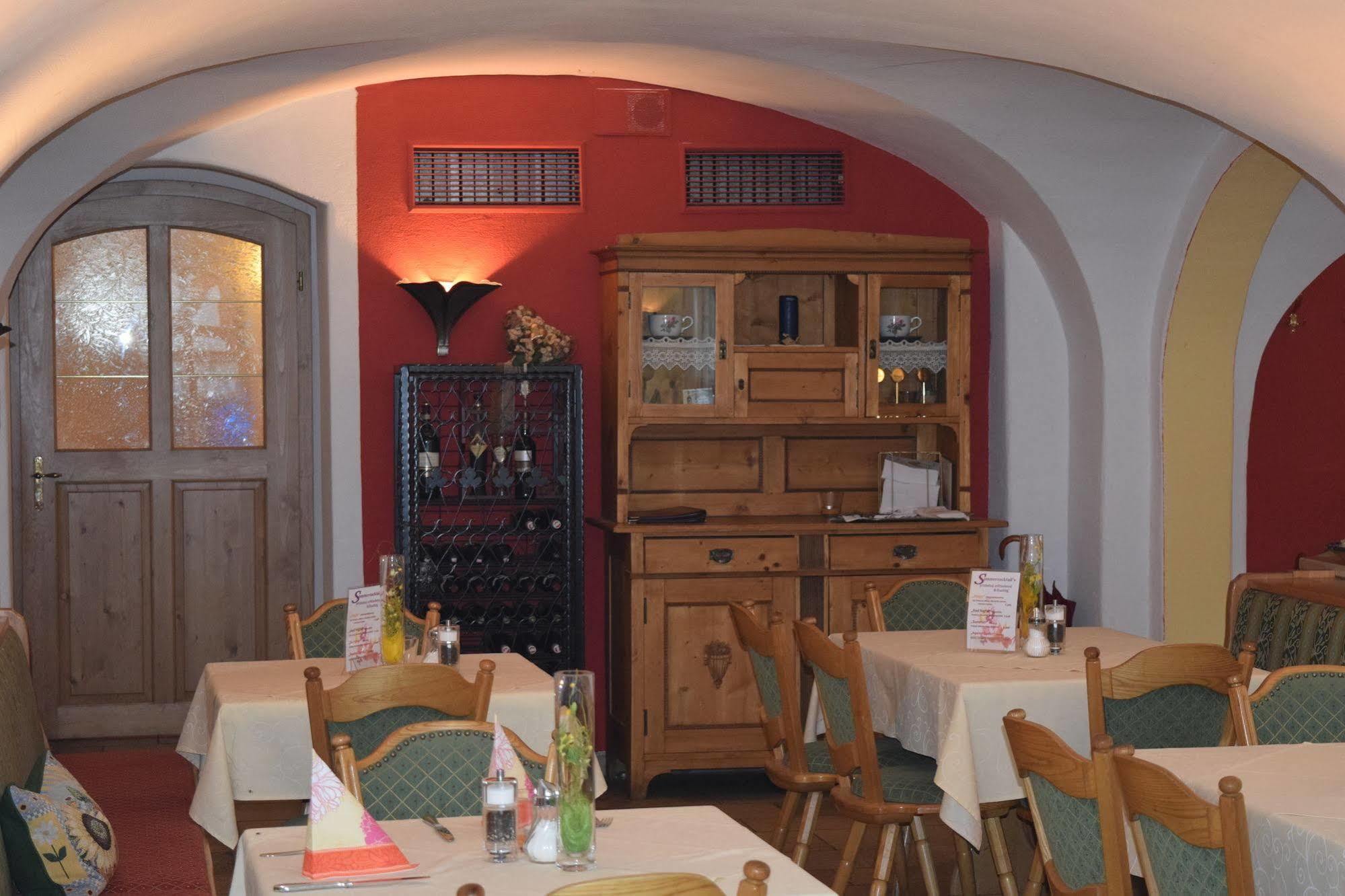 Hotel Zum Braeu 킨딩 외부 사진