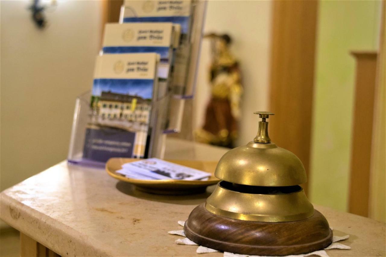 Hotel Zum Braeu 킨딩 외부 사진
